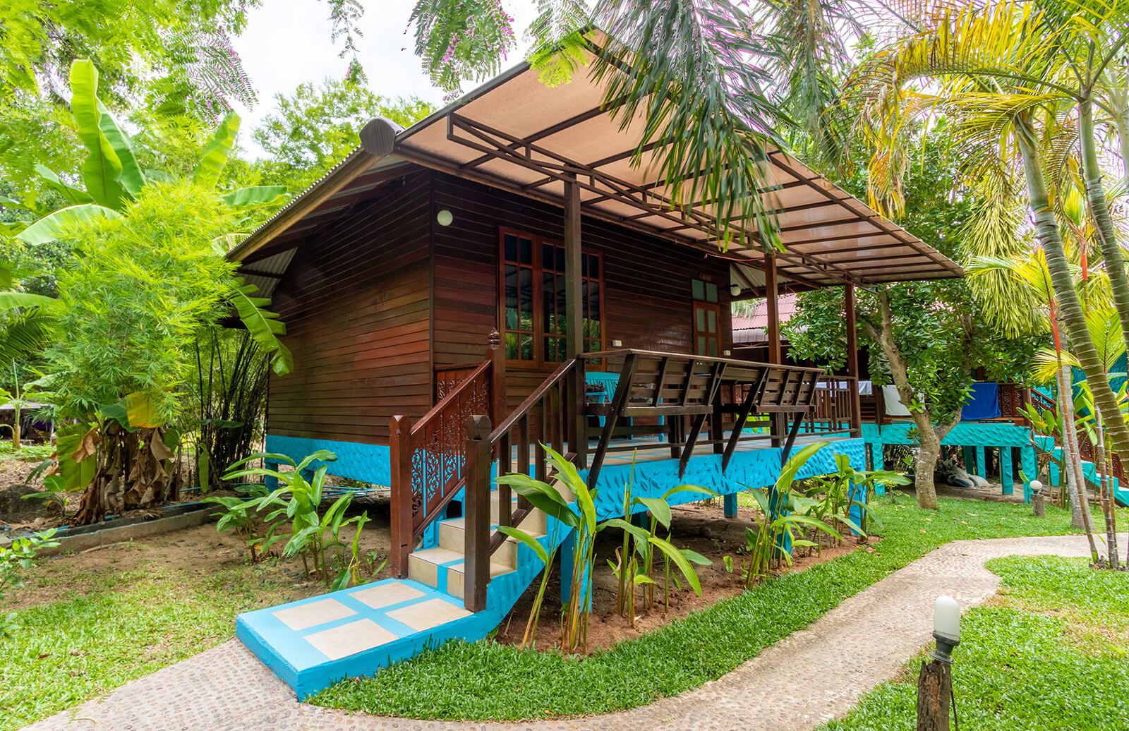 Family Pool-side suites